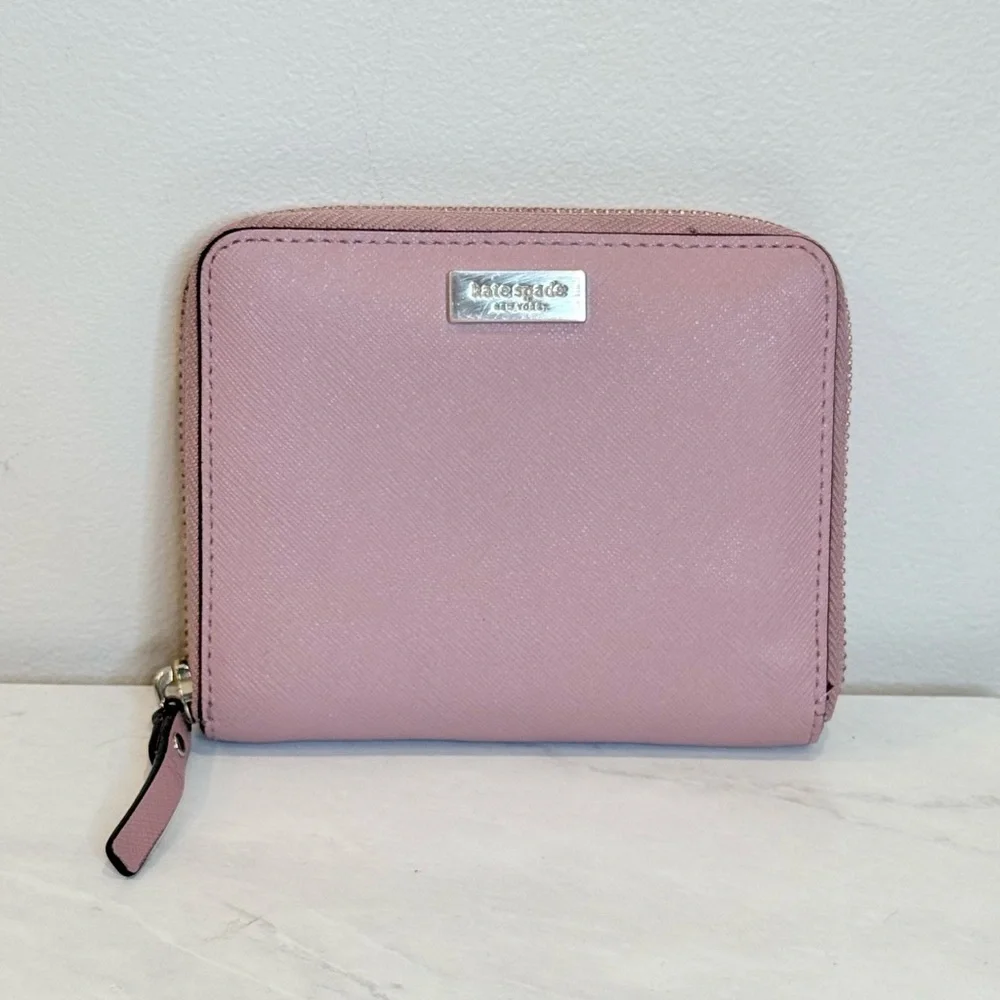 🔥Kate Spade Pink Wallet EUC🔥